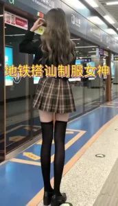 地铁蓝衣吧